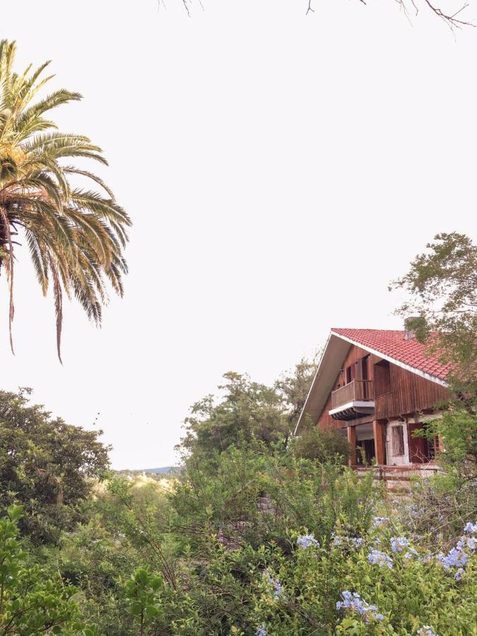 ウンキリョ Casa Brava Bed & Breakfast エクステリア 写真