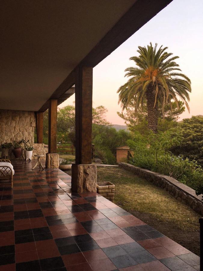 ウンキリョ Casa Brava Bed & Breakfast エクステリア 写真